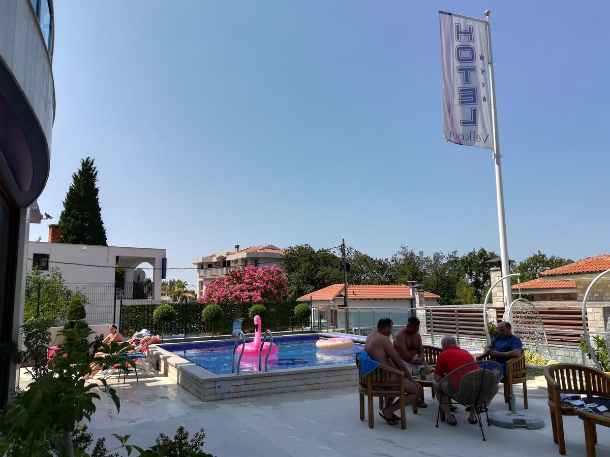 Hotel Velkom 수토모레 외부 사진