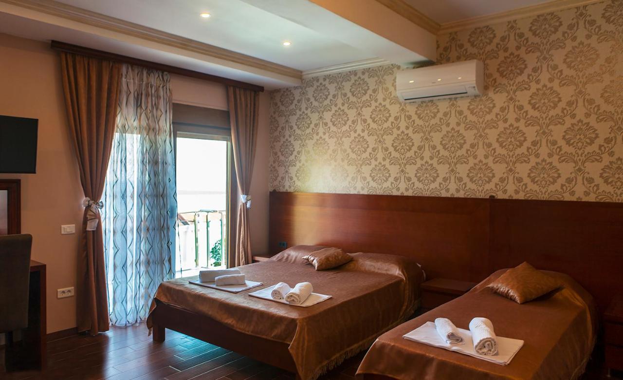 Hotel Velkom 수토모레 외부 사진